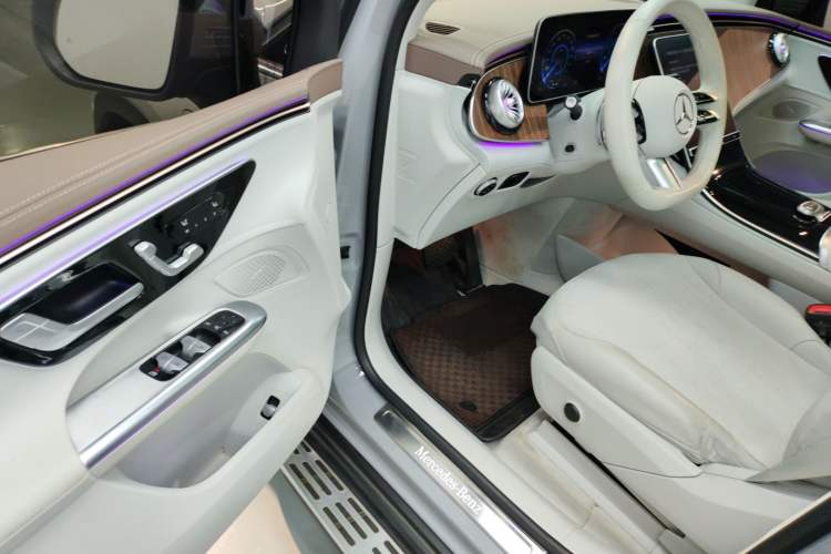 Used Mercedes-Benz EQE SUV 2024 350 4MATIC Pioneer Edition