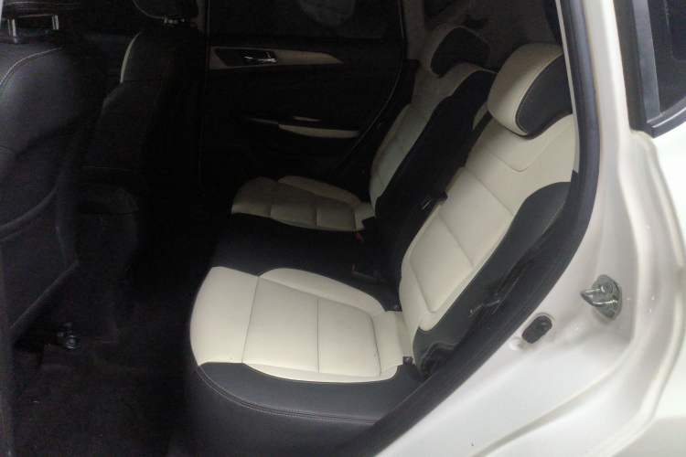 Used CHANGAN CS35 2017 1.6L Manual Luxury Model
