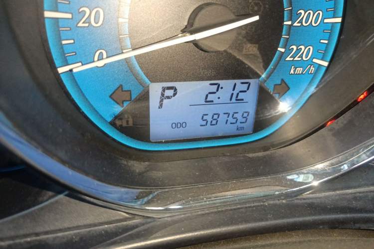 Used Toyota YARiS L Zhi Xuan 2015 1.5E Automatic Charm Edition