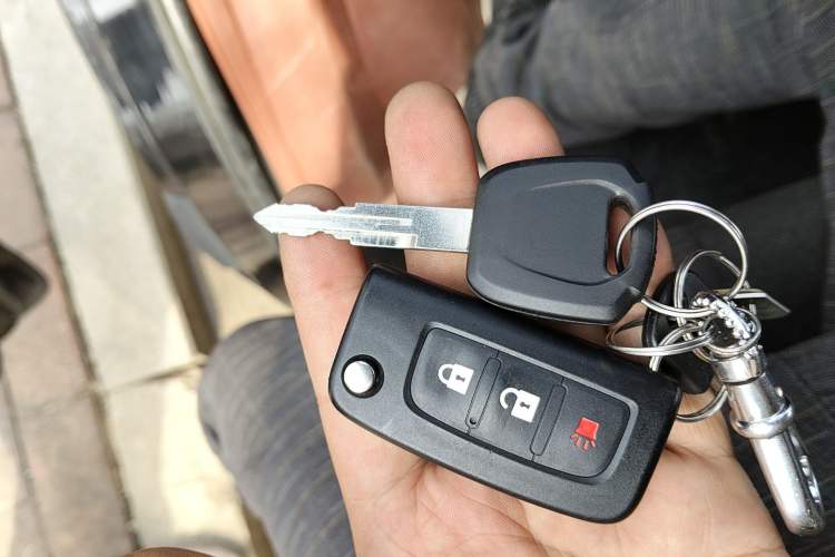 Used Foton Toano 2024 Geely Xianghuo 2.5T Manual Long Wheelbase Ultra-High Roof with Rear Dual Tires 3-Seater