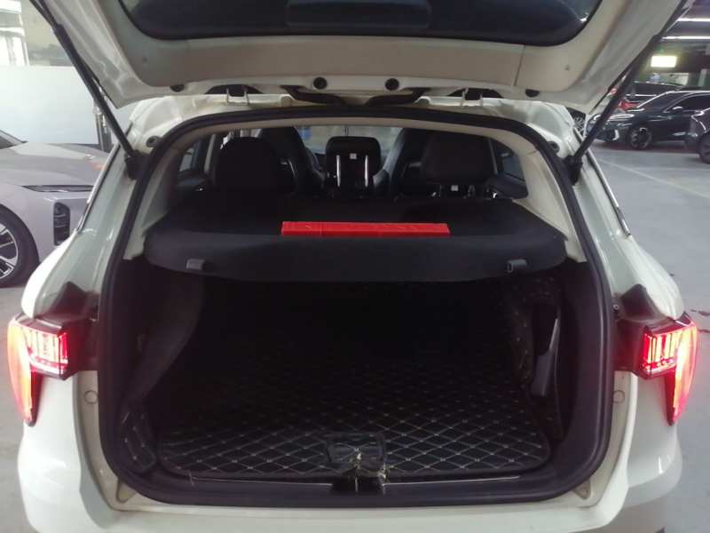 Used Lynk & Co 01 2017 2.0T Two-Wheel-Drive Version — 18