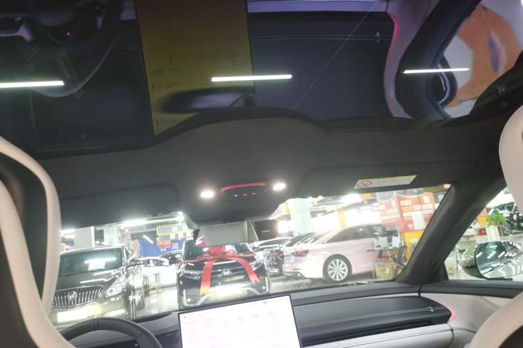 Used Xiaomi Auto SU7 2024 Four-Wheel Drive Ultra-Long Range Advanced Intelligent Driving Max Edition Headliner