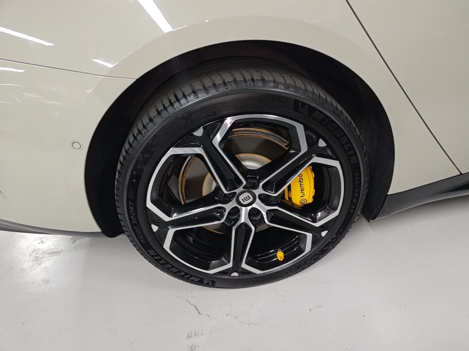 Xiaomi Auto SU7 2024 Four-Wheel Drive Ultra-Long Range Advanced Intelligent Driving Max Edition — снимка 11