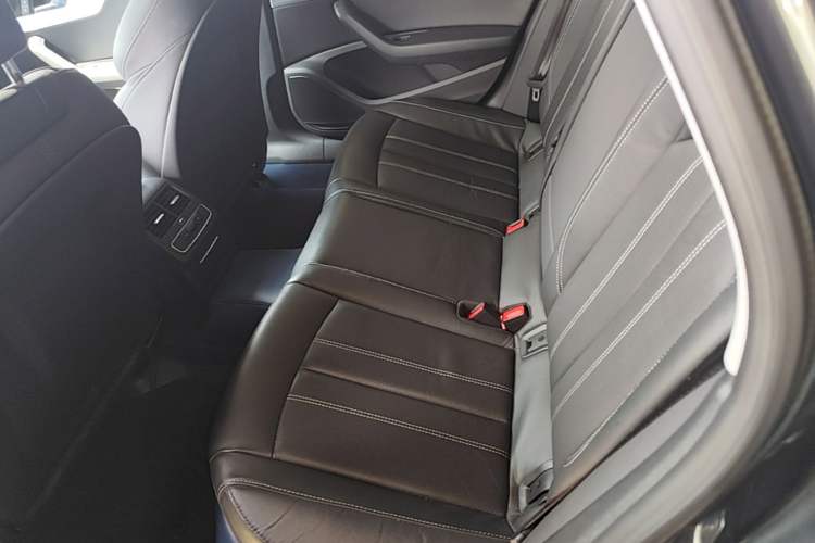 Used Audi A4L 2022 40 TFSI Fashion Dynamic Model
