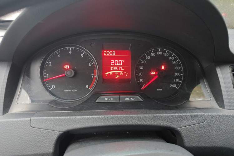 Used Volkswagen Santana 2015 1.6L Manual Fashion Edition Instrument Cluster