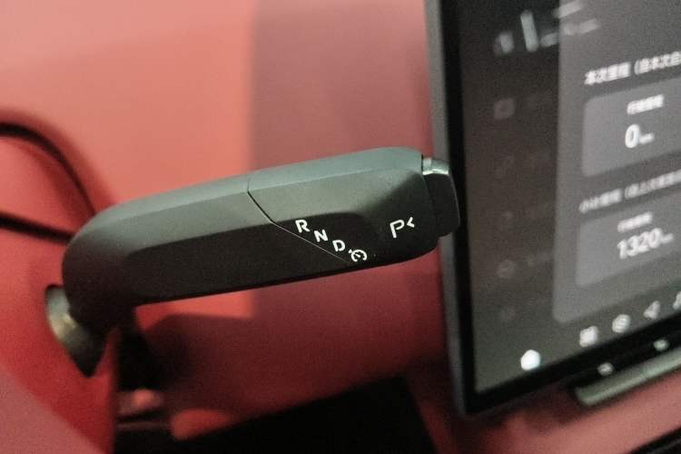 Used Avatr 12 2025 Updated Ultra All-Electric Four-Wheel Drive Gear Lever