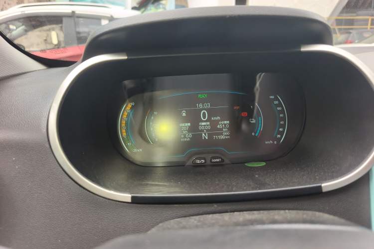 Used Chery Little Ant 2021 200 000-Yuan Ant Fan Edition Talent Version NMC Battery 408 km续航
