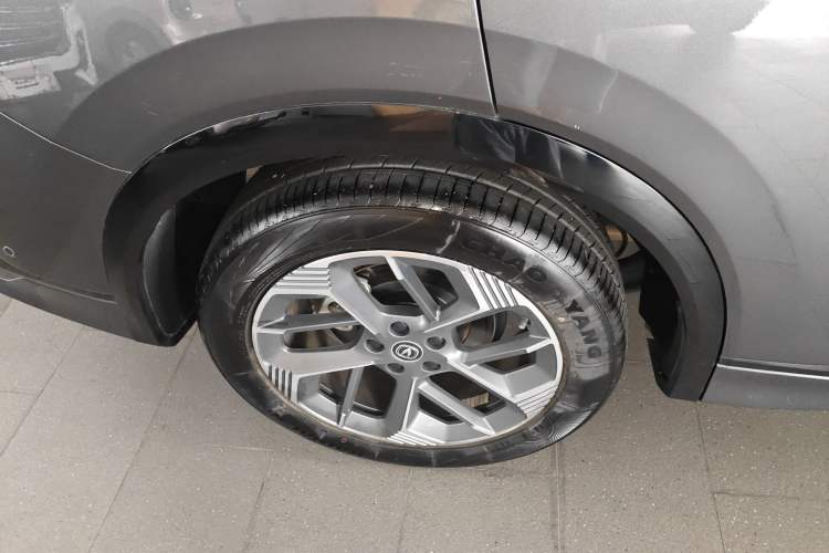 Used CHANGAN CS75 PLUS 2025 4th Generation 1.5T New Blue Whale Smart Flagship Version Right Rear Wheel Hub
