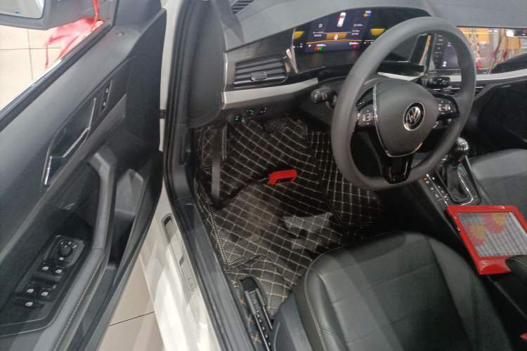 Used Volkswagen Lavida 2022 1.5L Automatic Comfort Edition Driver Seat