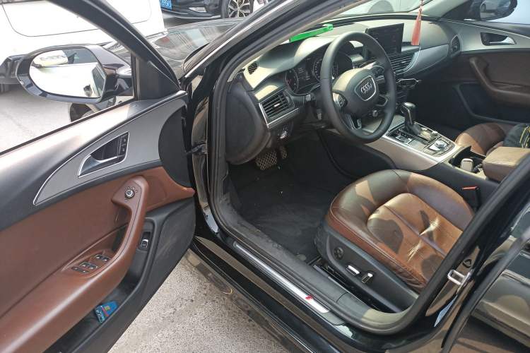 Used Audi A6L 2018 30th Anniversary Edition 35 TFSI Fashion Model
