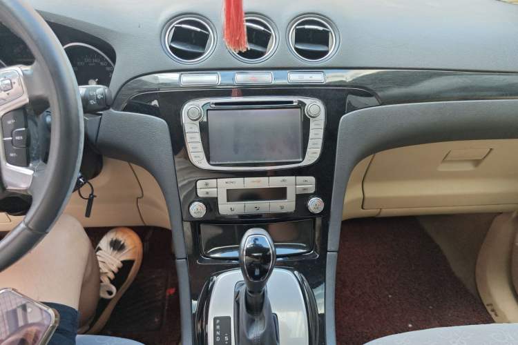 Used Ford S-MAX 2008 2.3L 7-Seater Flagship Navigation Version