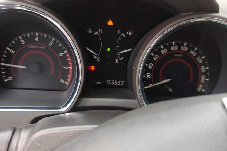 Used Toyota Highlander 2012 2.7L Two-Wheel Drive 7-Seater Luxury Edition Odometer Close Up