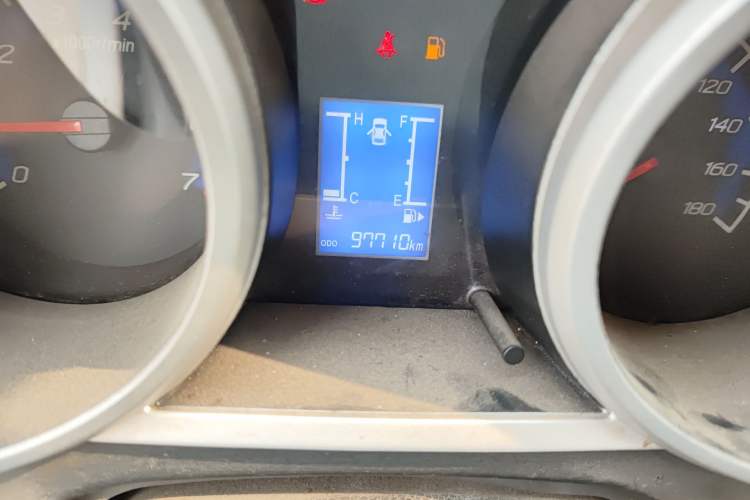 Used CHANGAN KAICHENG Ounuo S 2014 1.5L Base Version Odometer Close Up