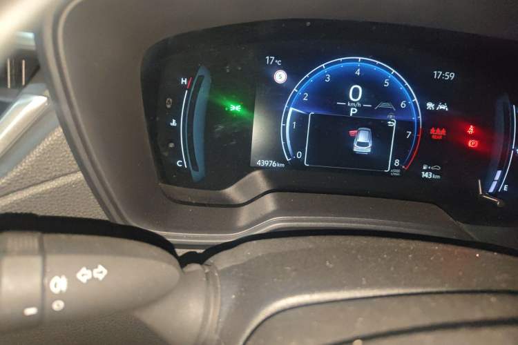 Used Toyota Corolla Cross 2023 2.0L Pioneer Edition Odometer Close Up