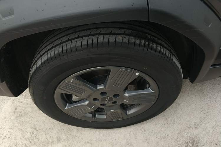 Used iCAR 03 2024 401km Two-Wheel Drive Standard Advanced Version Exterior 5