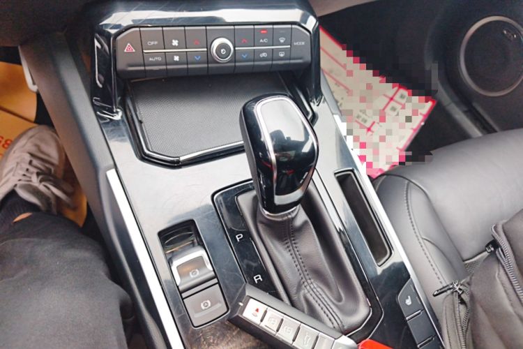 Used Wey VV7 2017 2.0T Flagship Model Gear Lever