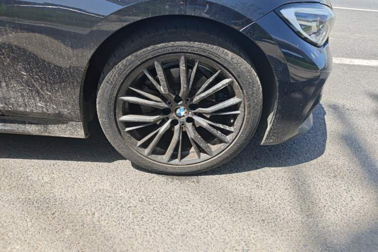 Used BMW 3 Series 2021 Second Facelift 325Li M Sport Night Edition Package
