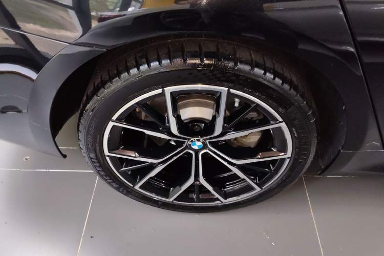 Used BMW 5 Series 2023 Restyled 530Li Luxury Edition M Sport Package