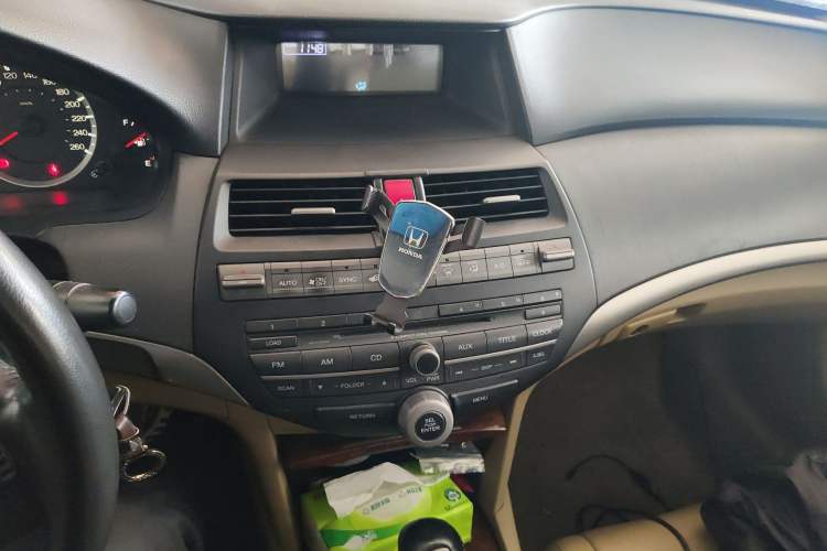 Used Honda Accord 2012 2.0L SE