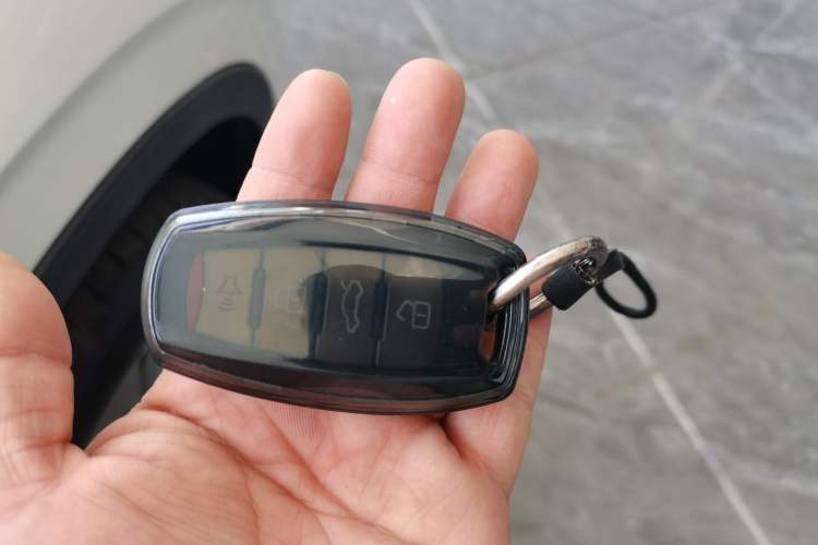 Used Haval H6 New Energy 2023 DHT-PHEV 110KM Enjoyment Edition Vehicle Key