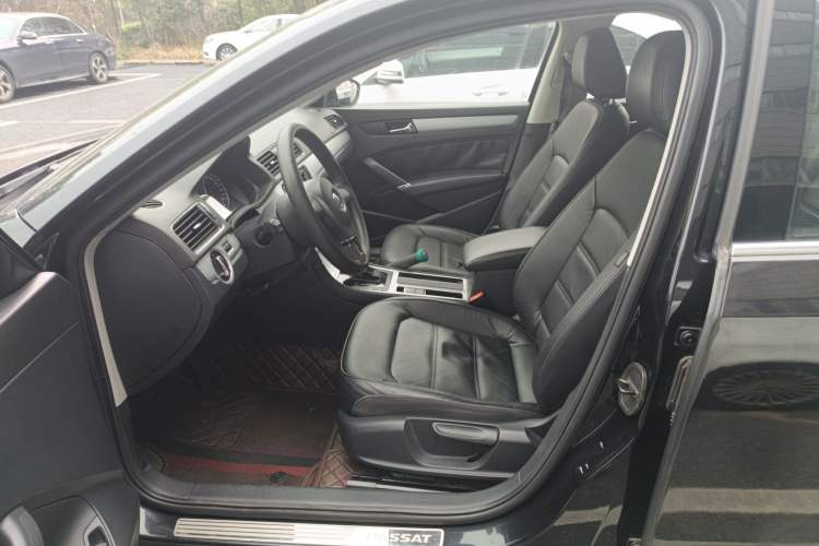 Used Volkswagen Passat 2013 1.8TSI DSG Prestige Edition Left Front Seat