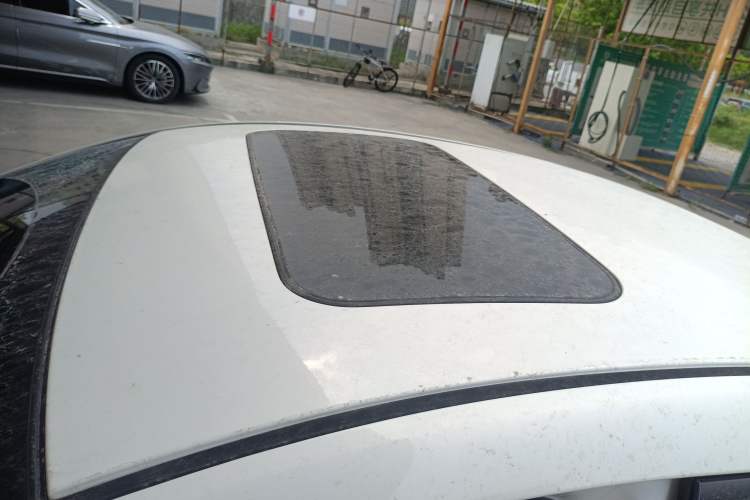 Used Mazda 3 Axela 2017 Sedan 1.5L Automatic Luxury Model Emission Standard China V Roof