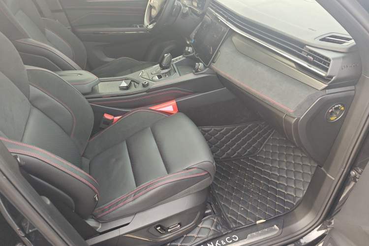 Used Lynk & Co 05 2020 2.0TD Four-Wheel Drive HypeHalo
