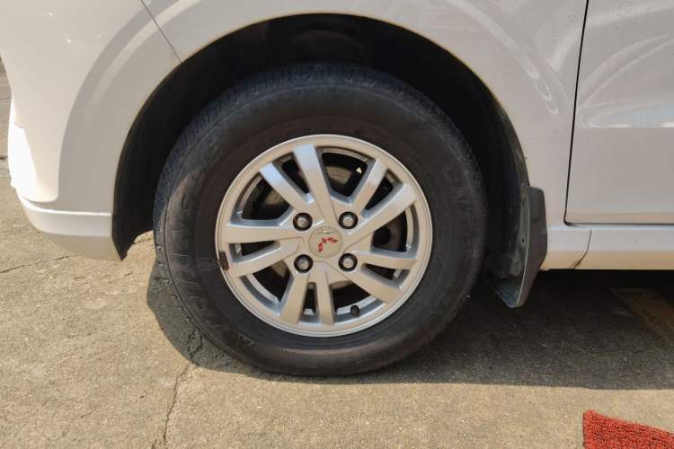 Used Wuling Hongguang 2019 1.5L S Standard Version China VI LAR
