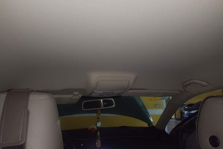 Used Skoda Octavia 2015 1.6L Manual Eado Edition Headliner