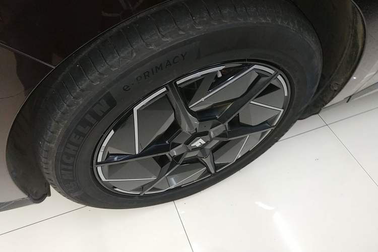 Used Hyptec HT 2024 825 Ultra-High Voltage LiDAR Edition Exterior 4