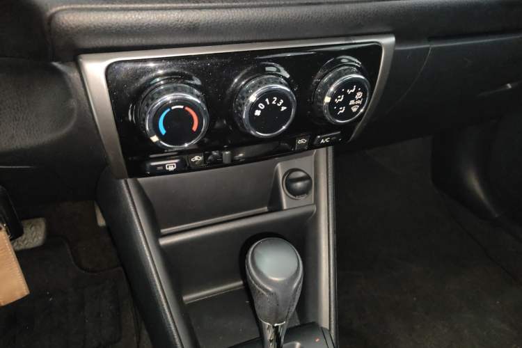 Used Toyota YARiS L  Zhi Xiang 2017 1.5E CVT Dynamic Edition