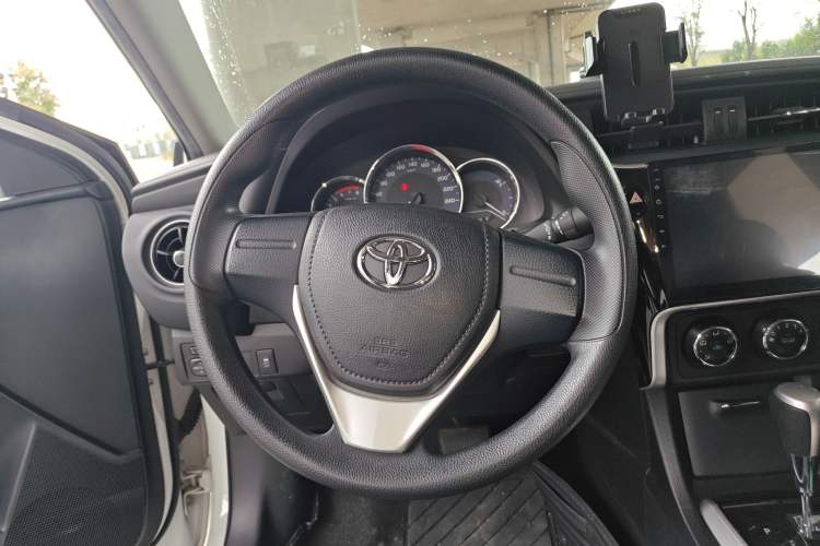 Used Toyota Corolla 2017 Revised Version 1.2T S-CVT GL
