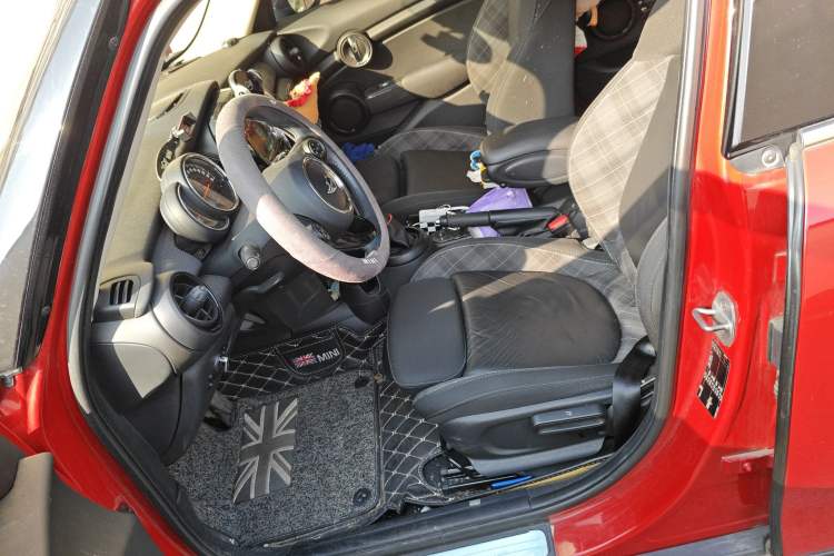 Used MINI MINI 2016 1.5T COOPER Five-Door Edition