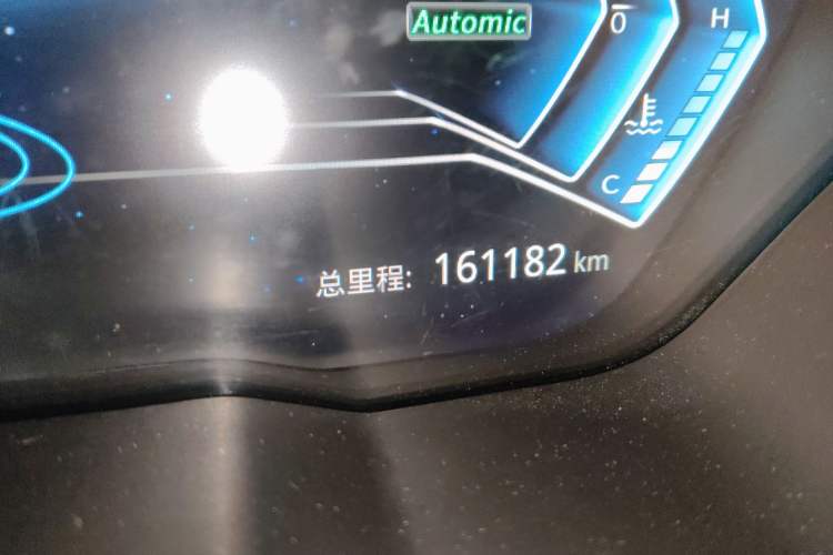 Used Zotye T700 2017 1.8T Dual-Clutch Prestige Model Odometer Close Up