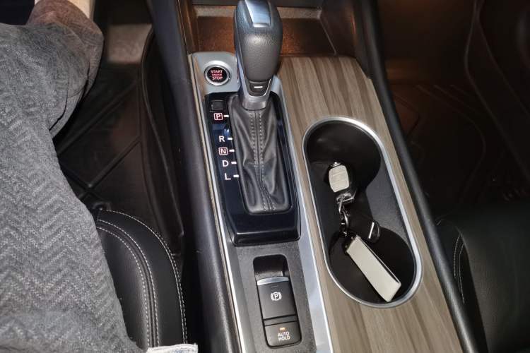 Used Nissan Teana 2021 2.0L XL Comfort Edition Gear Lever