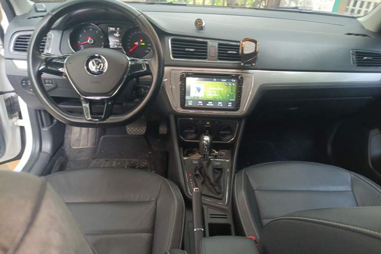 Used Volkswagen Lavida 2015 1.6L Automatic Comfort Edition