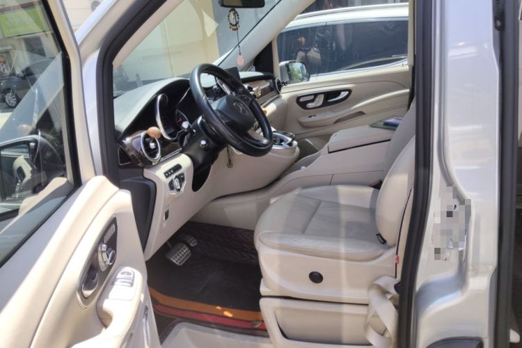 Used Mercedes-Benz V-Class 2016 V 260 L Prestige Extended Edition
