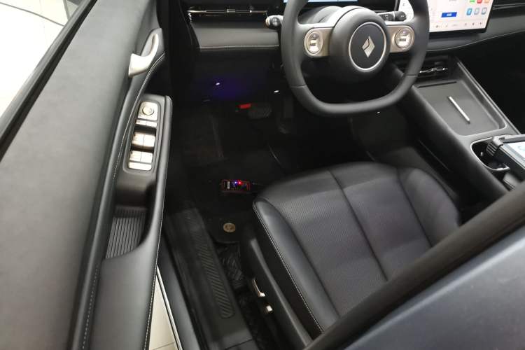 Used Baojun Yunhai 2024 140km Plug-in Hybrid Version
