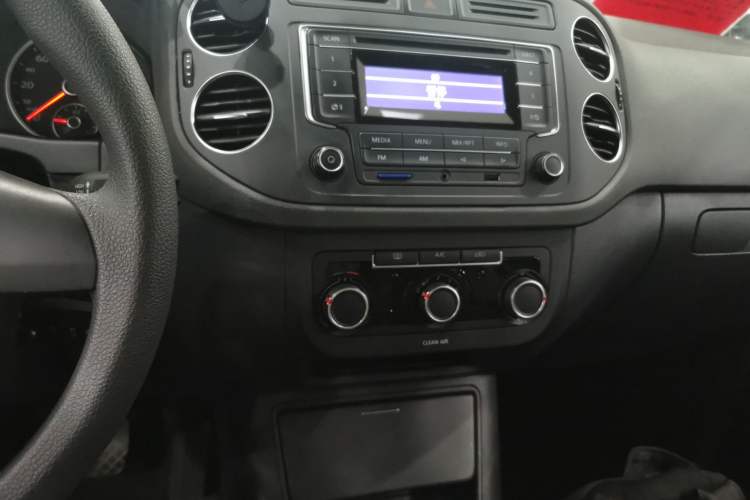 Used Volkswagen Tiguan L 2017 300TSI Automatic Two-Wheel Drive Silk Road Luxury Edition