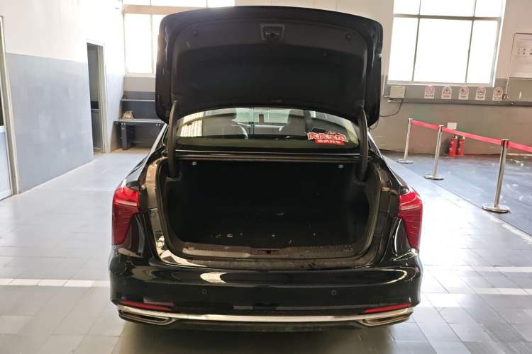 Used Hongqi H5 2024 1.5T DCT Smart Connect Flagship Edition Trunk
