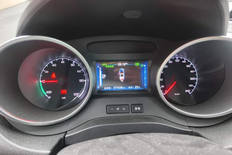 Used BYD Yuan New Energy 2018 EV360 Smart Connected Cool Model