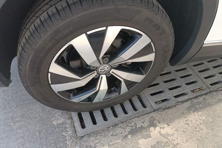 Used Volkswagen Tayron 2019 330TSI Two-Wheel Drive Luxury Model China VI Standard Exterior 5