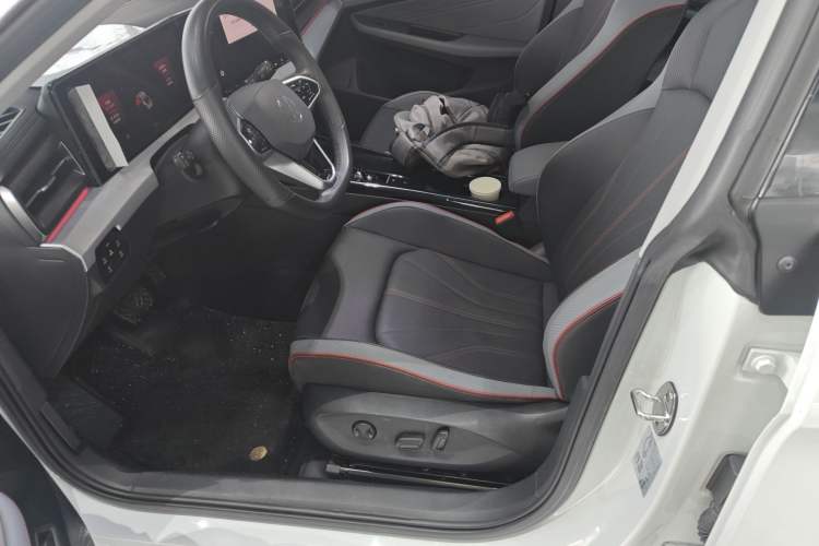 Used Volkswagen Lamando 2024 Lavida L 280TSI DSG Cool & Spicy Edition
