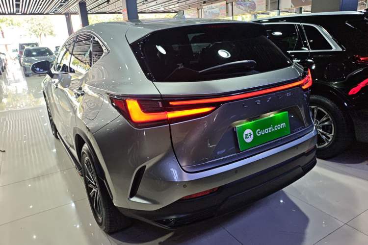 Used Lexus NX 2022 350h Front-Wheel-Drive Innovation Edition
