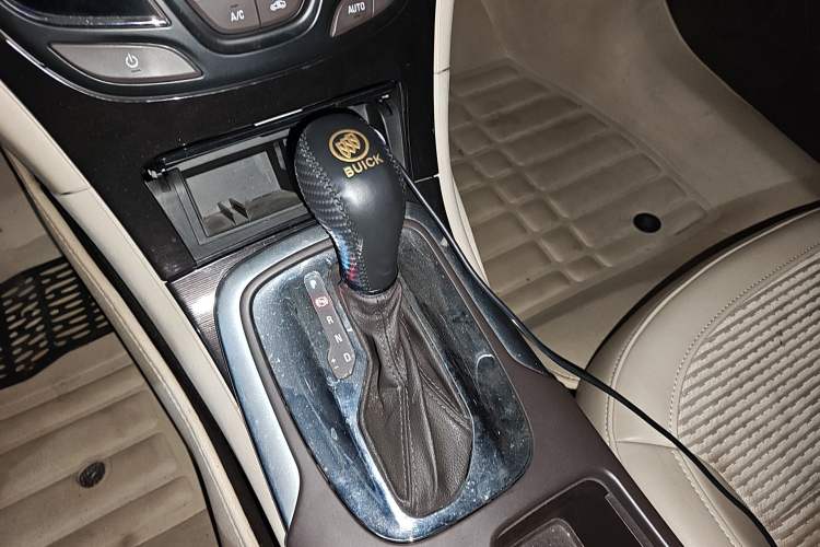 Used Buick Regal 2015 2.0L Leading Fashion Edition
