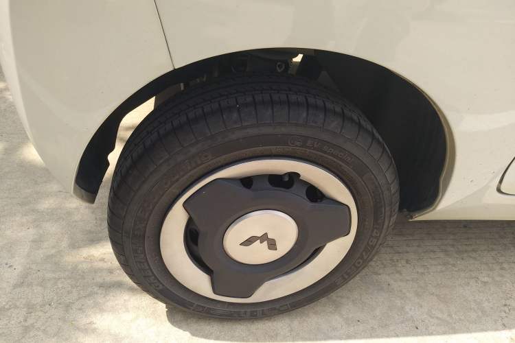 Used Wuling Hongguang MINIEV 2022 Macaron Premium Model – Lithium Iron Phosphate