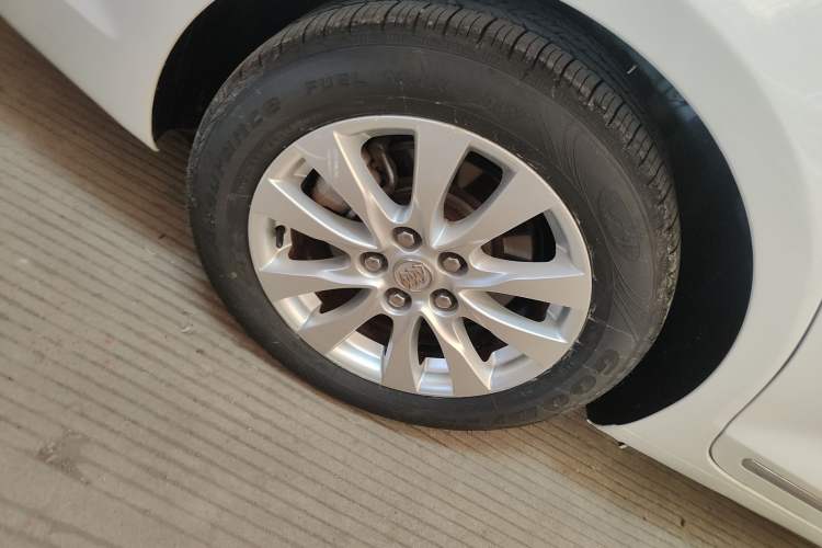 Used Buick LaCrosse 2013 2.4L SIDI Elite Comfort Version
