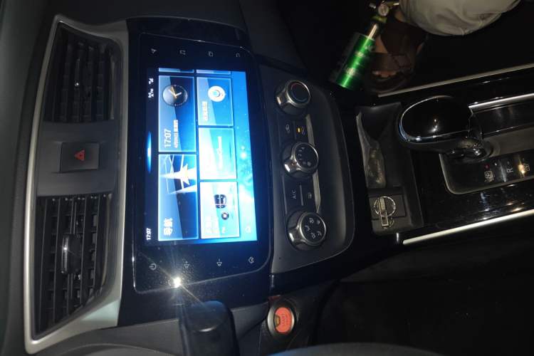 Used Nissan Sylphy 2019 1.6XV CVT Smart Connect Luxury Edition China V Standard Audio And AC Panel