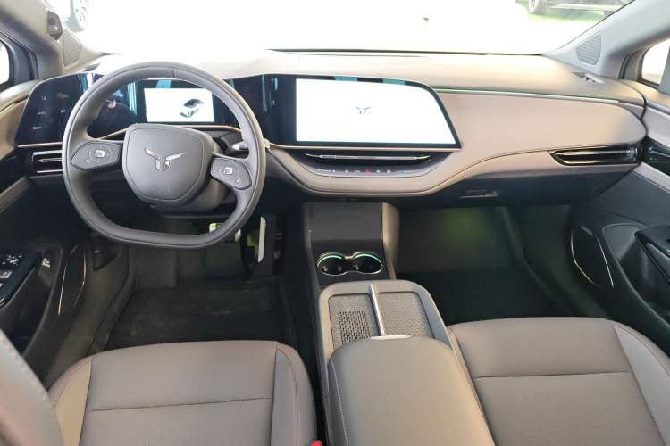 Used Hongqi EH7 2025 600 Smart Selection Edition