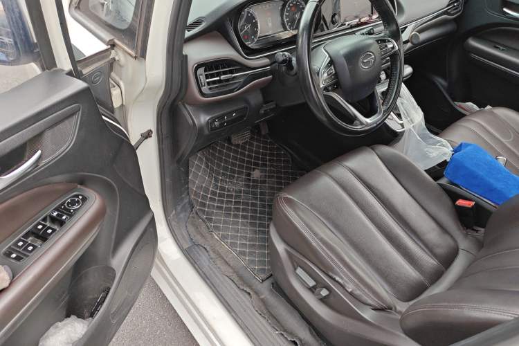 Used GAC Trumpchi M6 2019 270T DCT Luxury Edition (7-seater) China VI
